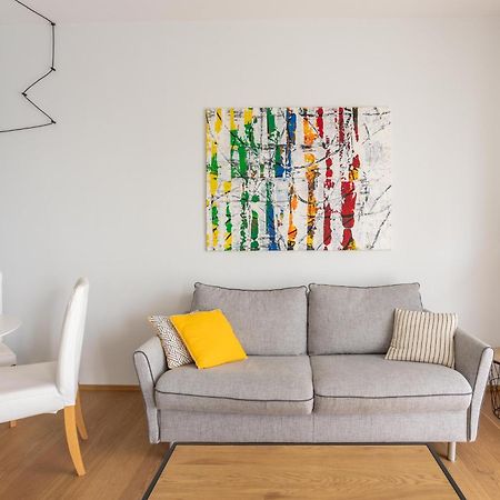 Suite 51 Appartamento Con Terrazzo A 50 Mt Dal Lago - Private Parking (Adults Only) Arona Zewnętrze zdjęcie