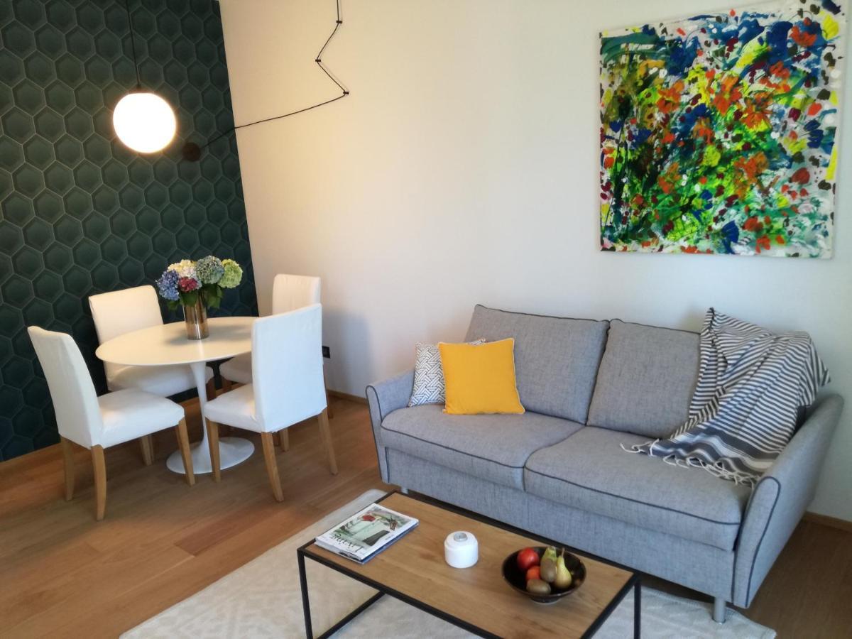 Suite 51 Appartamento Con Terrazzo A 50 Mt Dal Lago - Private Parking (Adults Only) Arona Zewnętrze zdjęcie