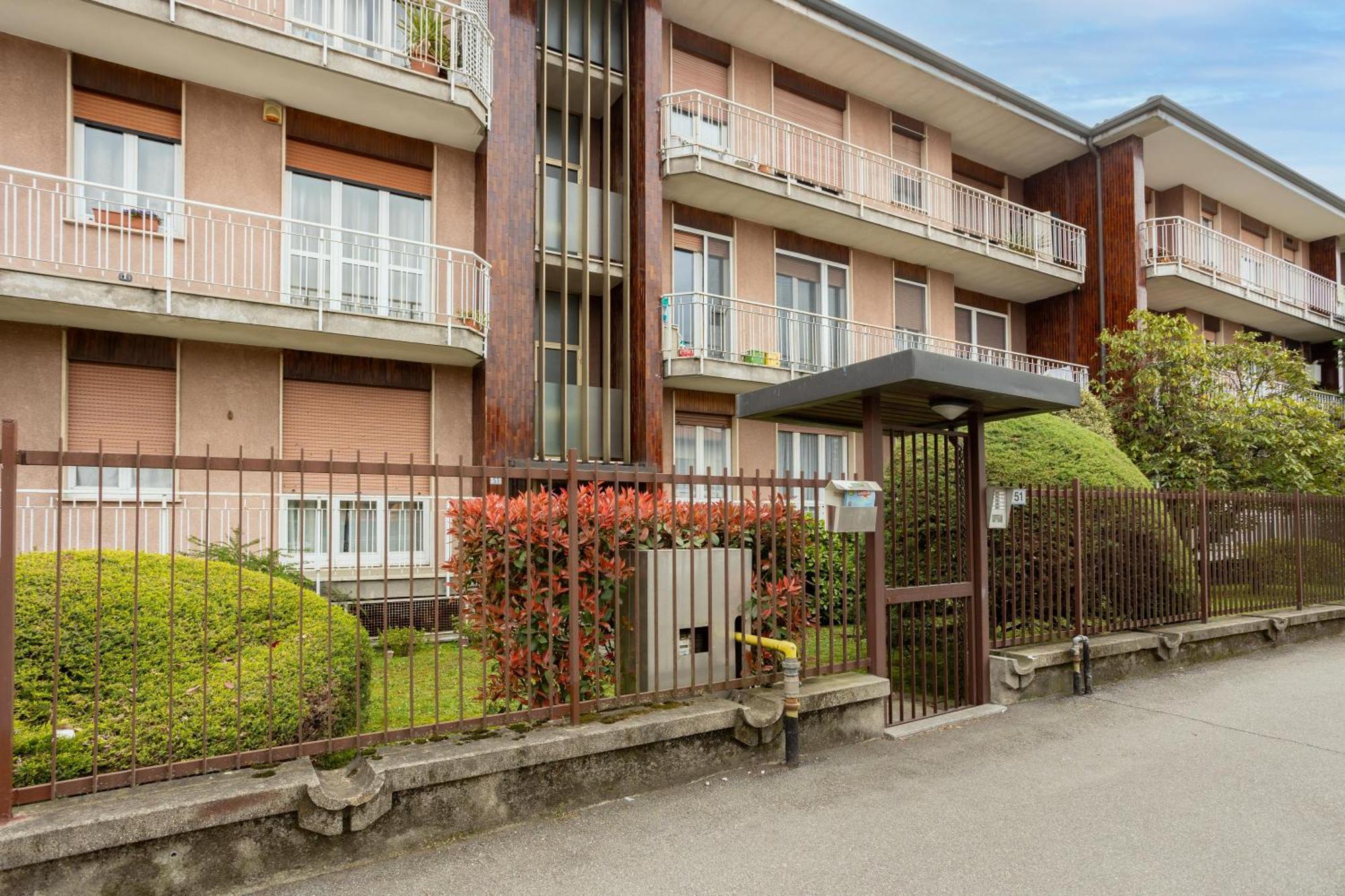 Suite 51 Appartamento Con Terrazzo A 50 Mt Dal Lago - Private Parking (Adults Only) Arona Zewnętrze zdjęcie