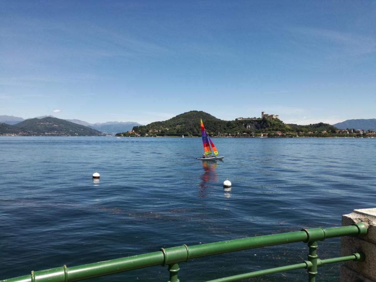 Suite 51 Appartamento Con Terrazzo A 50 Mt Dal Lago - Private Parking (Adults Only) Arona Zewnętrze zdjęcie